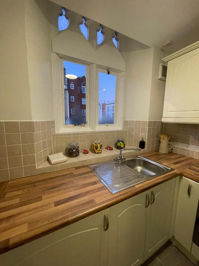 Gated Stunning Period Studio In Vibrant Bristol Exterior photo